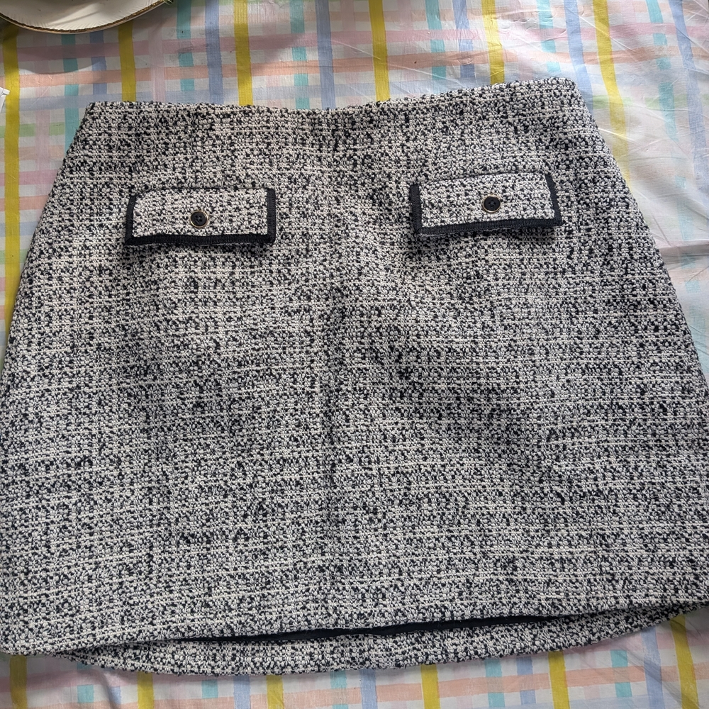 Classic Tweed Mini Skirt in Black & White